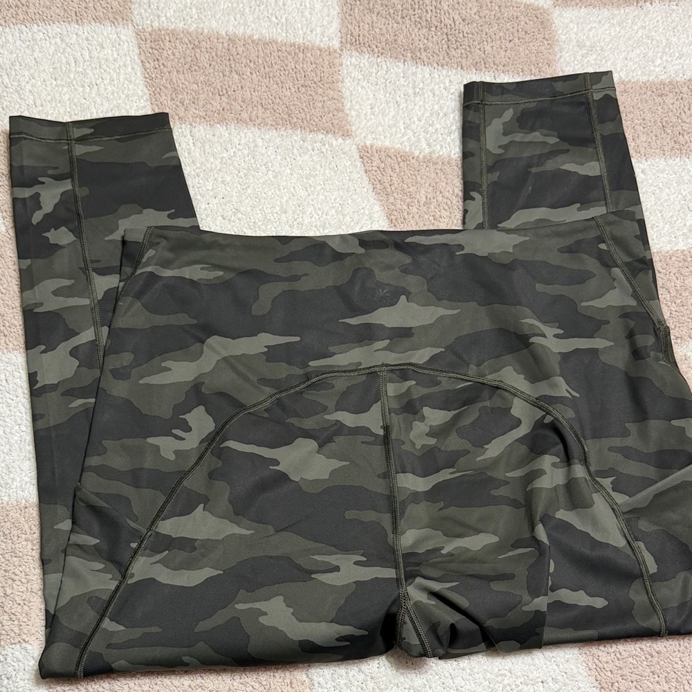 Athleta camo leggings